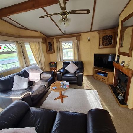 Spacious Luxury Escape With Sea Views And Pet Friendly At Clarach Bay Aberystwyth Extérieur photo