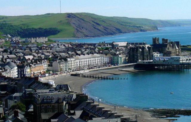 Spacious Luxury Escape With Sea Views And Pet Friendly At Clarach Bay Aberystwyth Extérieur photo