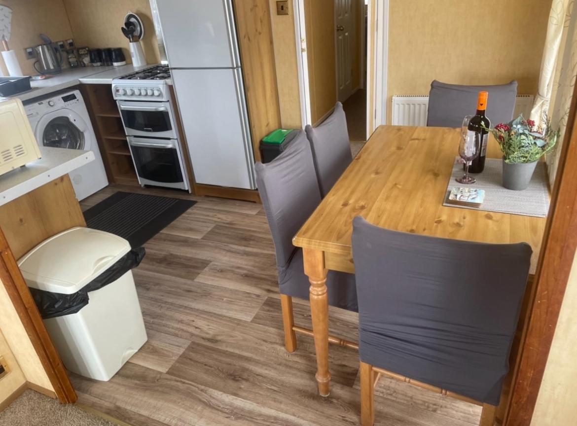 Spacious Luxury Escape With Sea Views And Pet Friendly At Clarach Bay Aberystwyth Extérieur photo