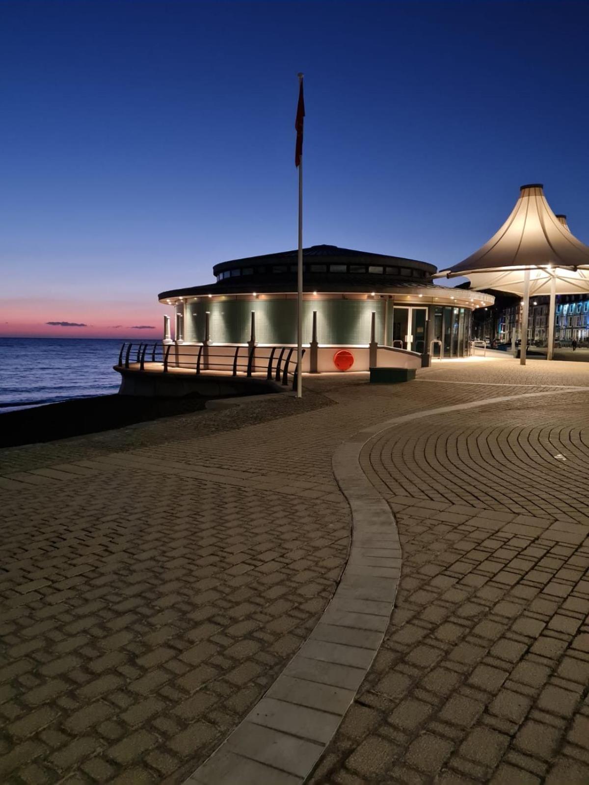 Spacious Luxury Escape With Sea Views And Pet Friendly At Clarach Bay Aberystwyth Extérieur photo